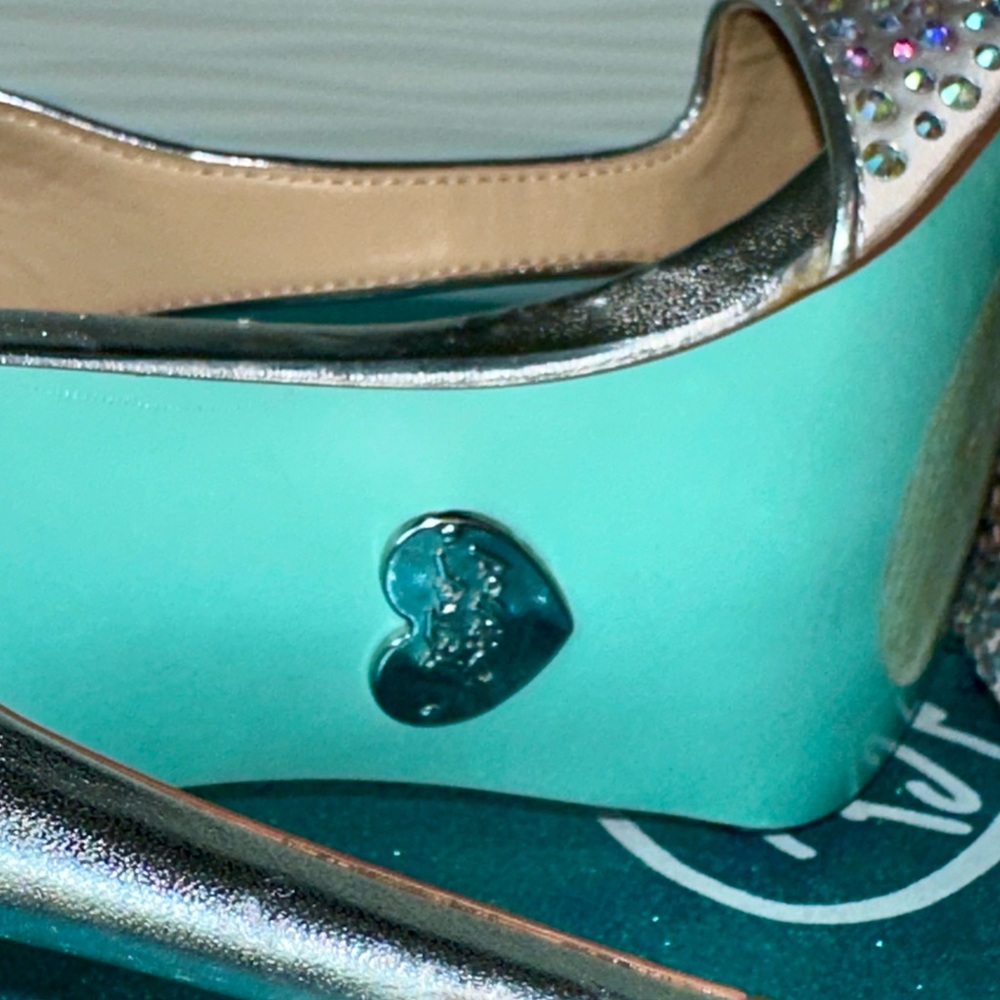 Betsey Johnson Formal Rhinestone Heels SB- I Do 7.5 - Picture 5 of 8